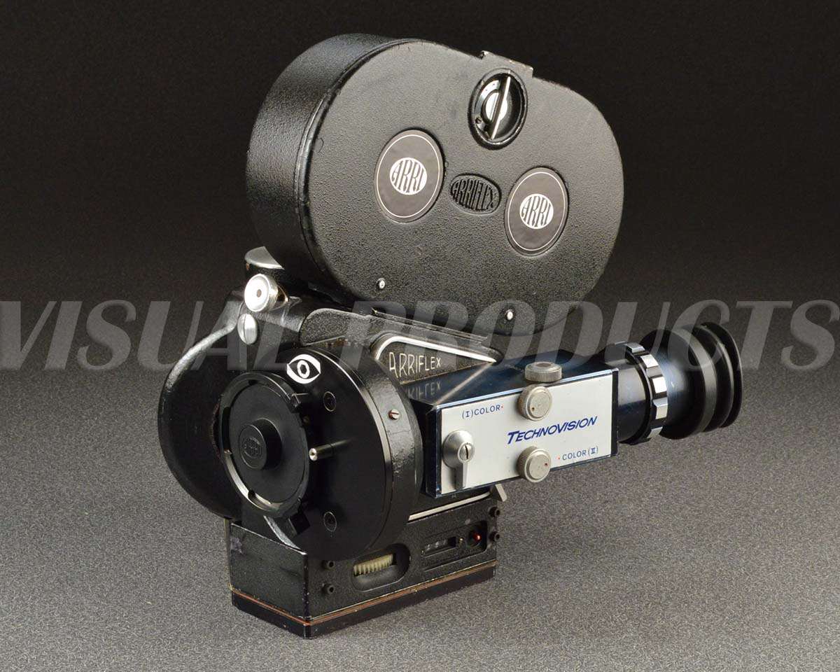 ARRI Arriflex IIC Camera Package w/ PL Mount & Fellini Door - Image 2